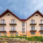 Hotel шепіт лісу