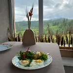 шепіт лісу Hotel *