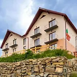 шепіт лісу Hotel *