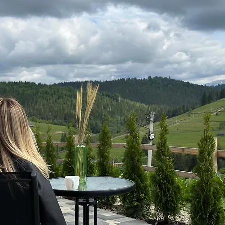 Hotel шепіт лісу *