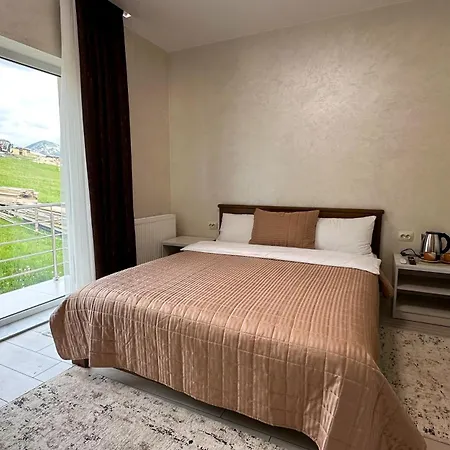 шепіт лісу Hotel