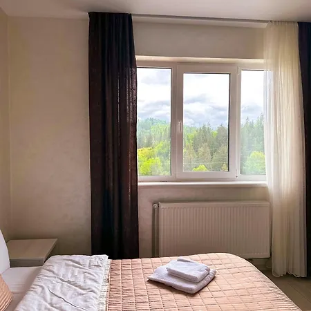 Отель шепіт лісу *