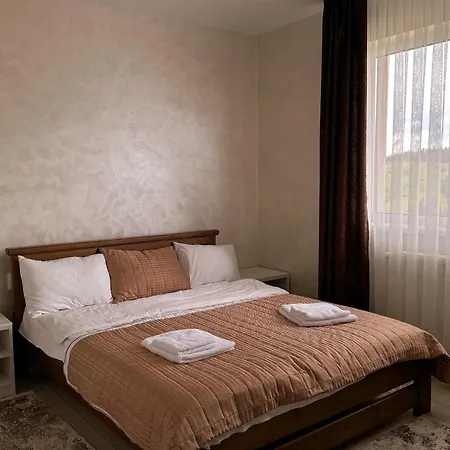 Отель шепіт лісу *