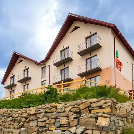 шепіт лісу Hotell *