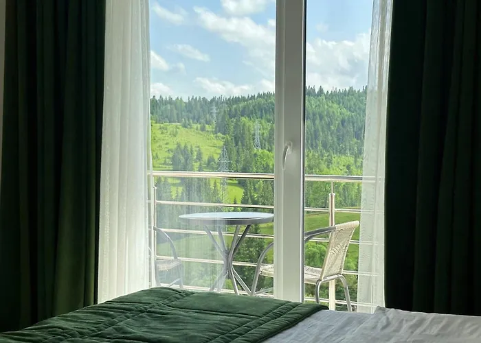 шепіт лісу فندق بوكوفِل