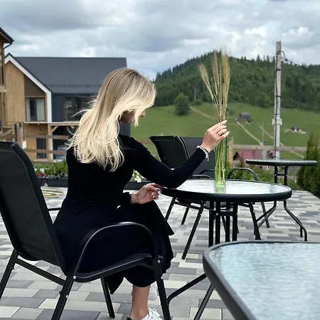 шепіт лісу Отель Буковель